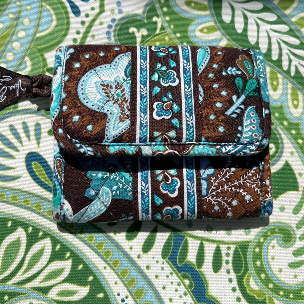 Vera Bradley- Java Blue Pattern Brown And Blue Wo… - image 1